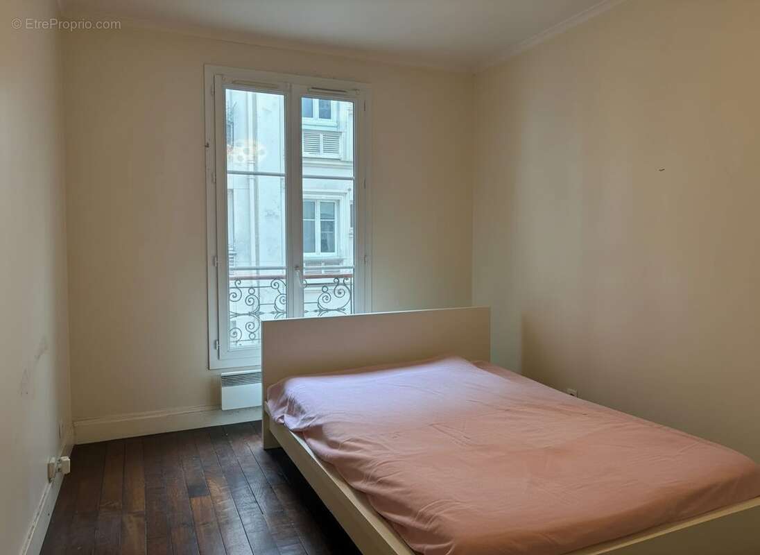 Appartement à PARIS-11E
