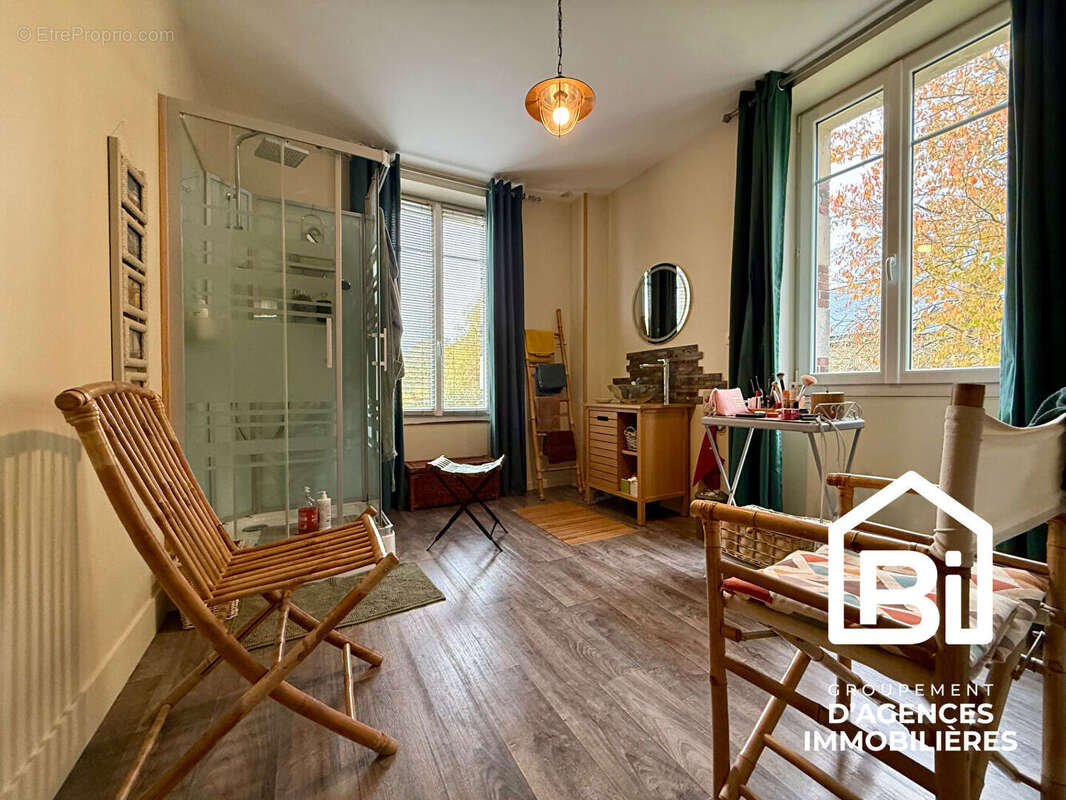 Maison à VILLERS-BOCAGE