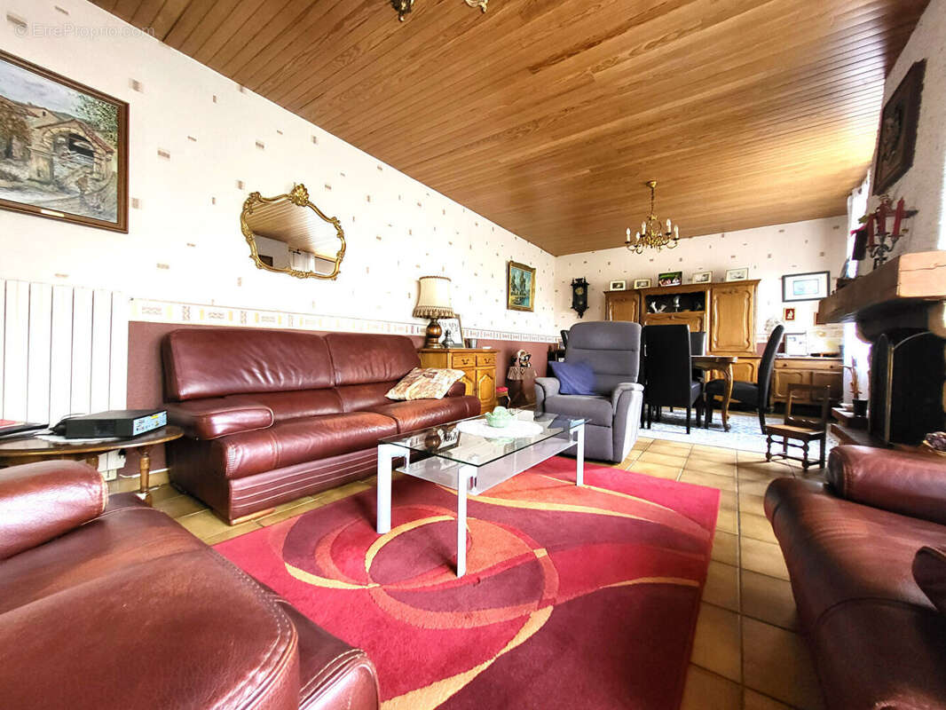 Maison à CORNY-SUR-MOSELLE