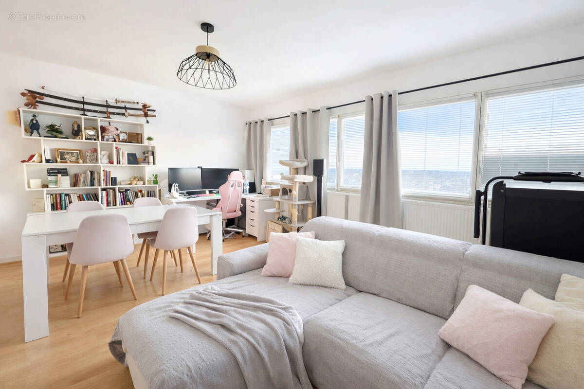 Appartement à MONS-EN-BAROEUL