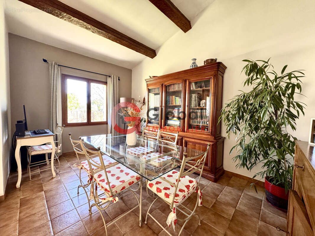 Maison à SOLLIES-PONT