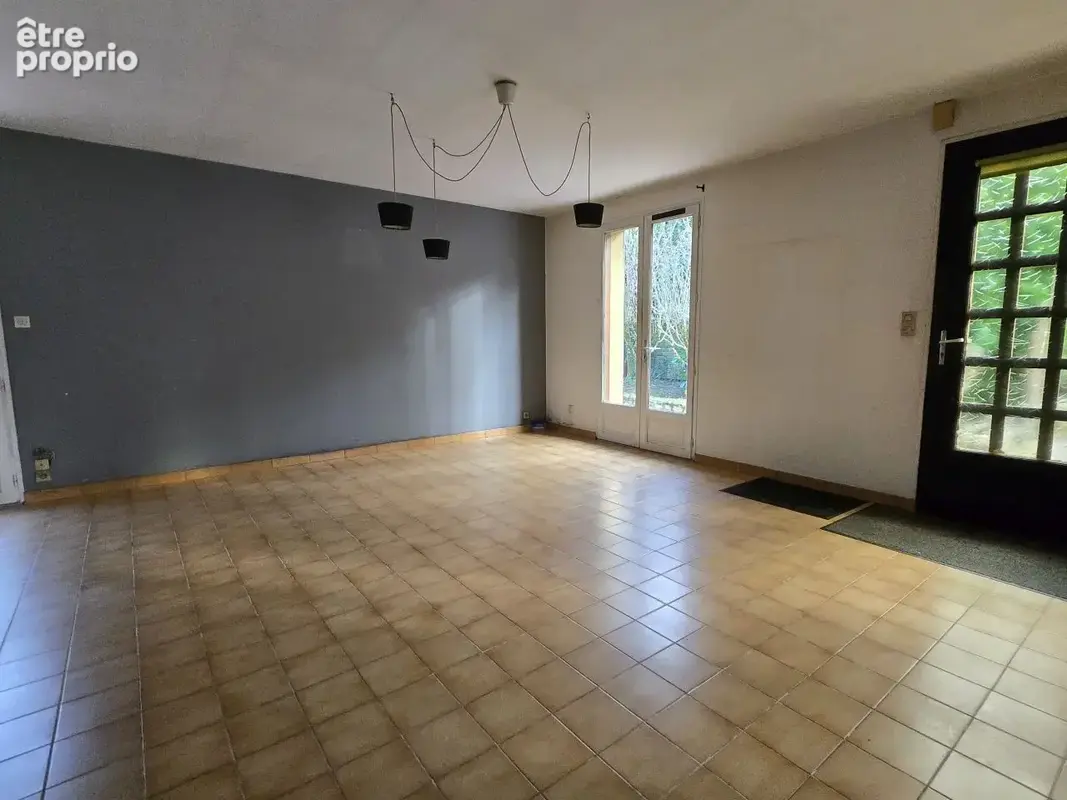 Maison de plain-pied avec piscine et dépendances! - photo 5