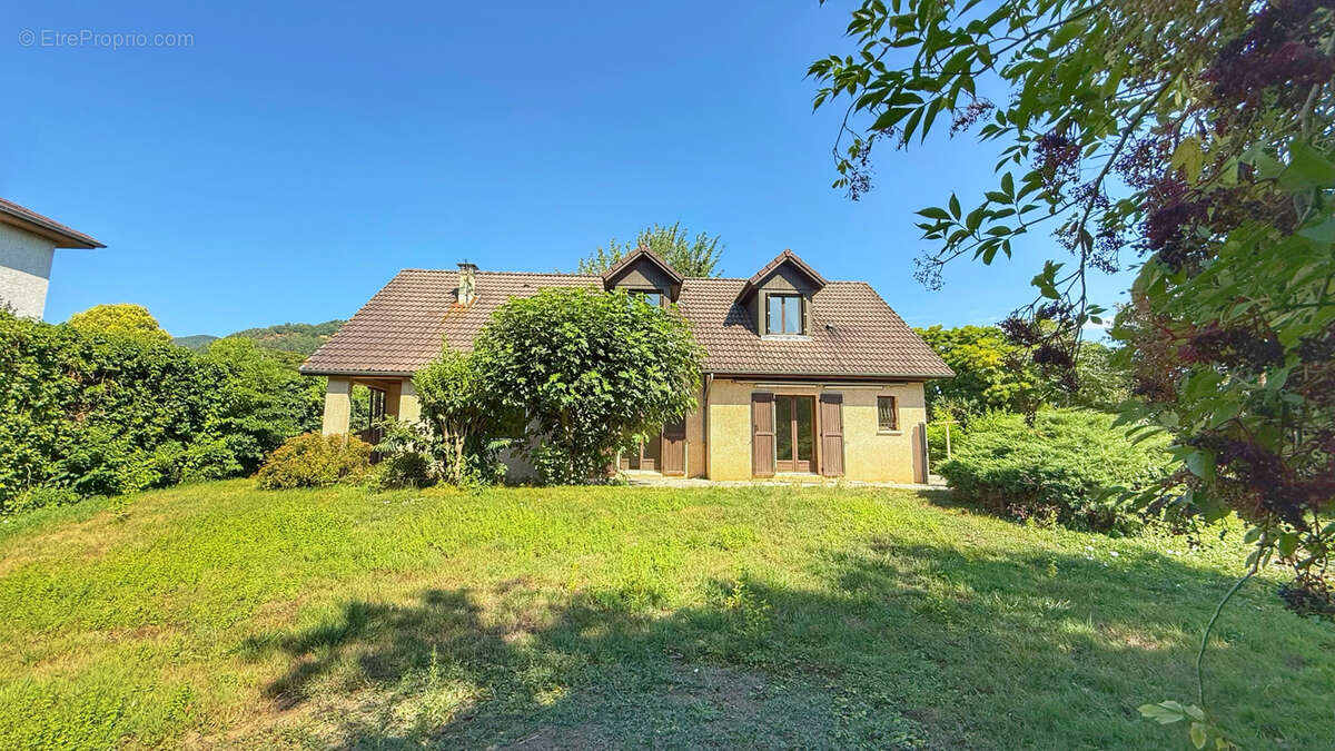 TULLINS, maison 165 m2 avec terrain - photo 15