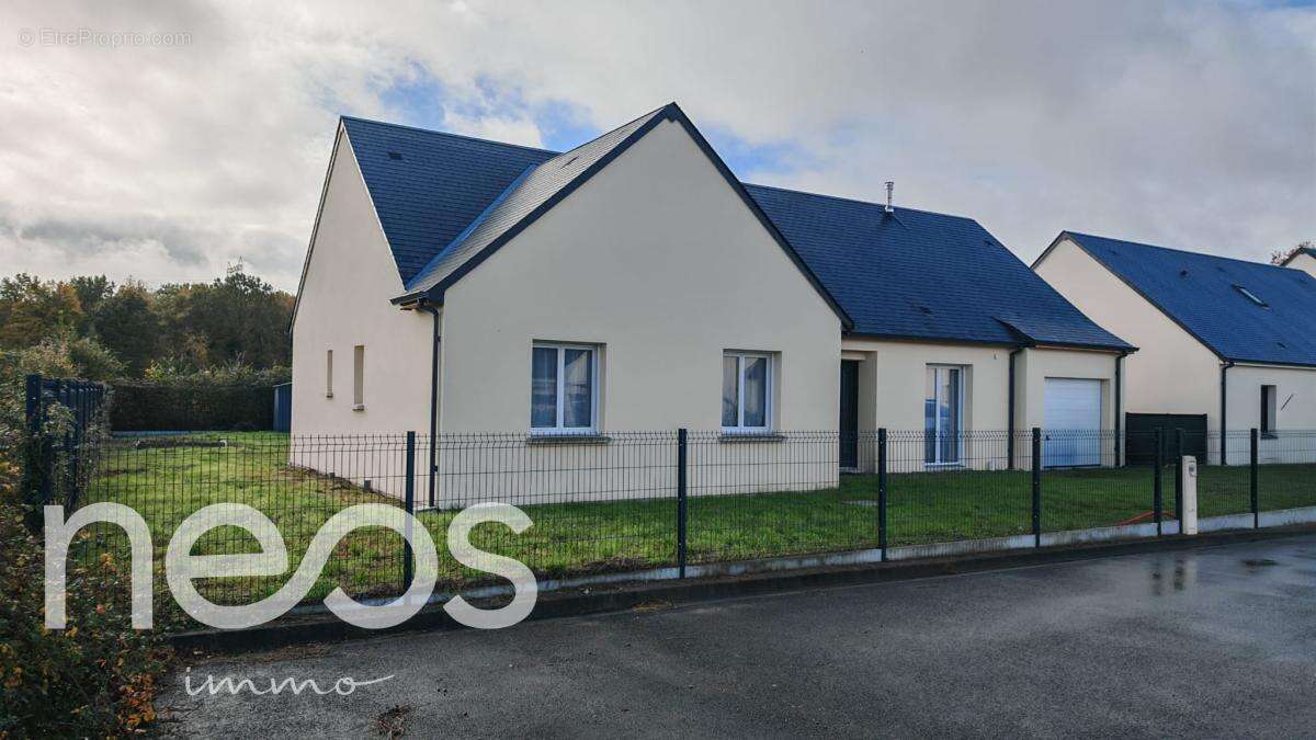 Maison à CLERE-LES-PINS