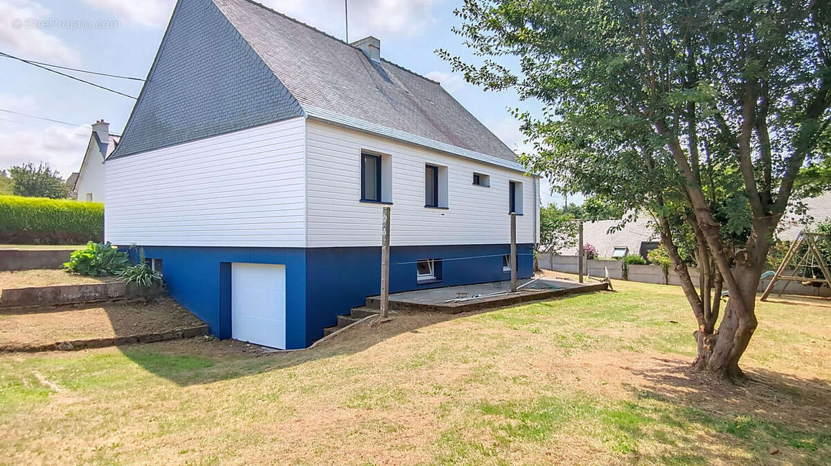 Maison à TREVOU-TREGUIGNEC