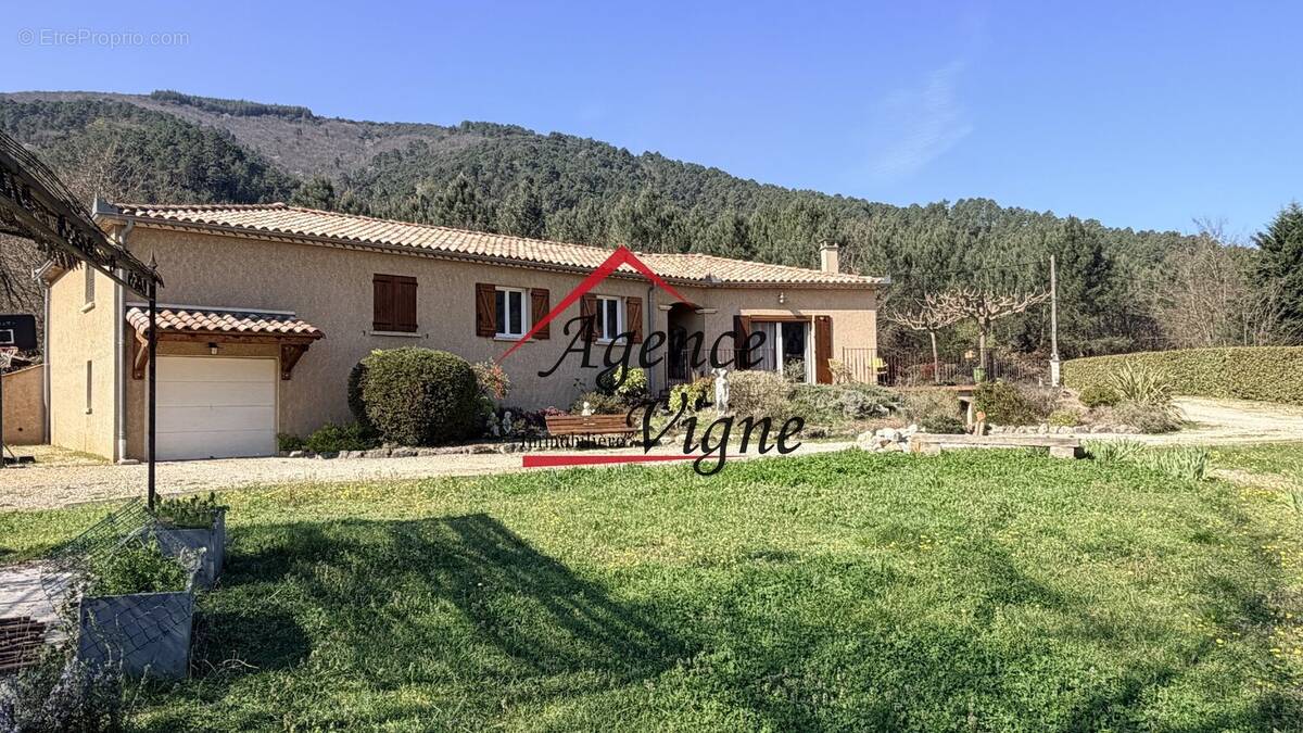 Maison à LE MARTINET