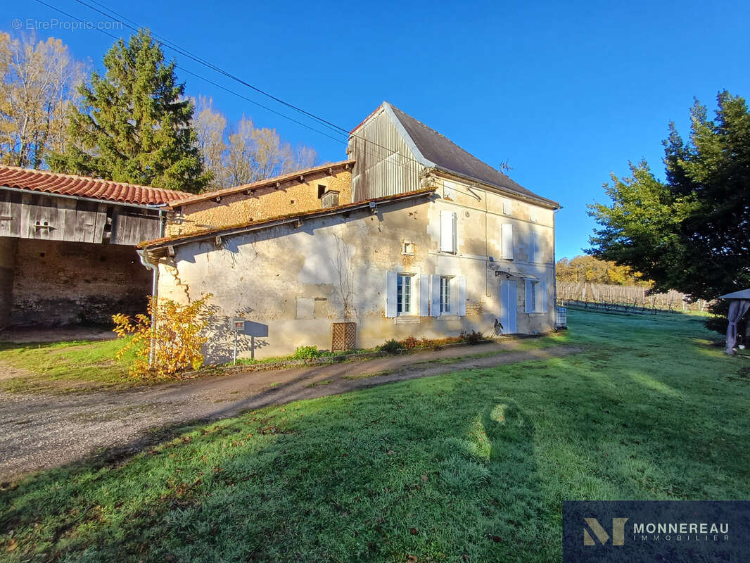 Maison avec locataire - photo 2