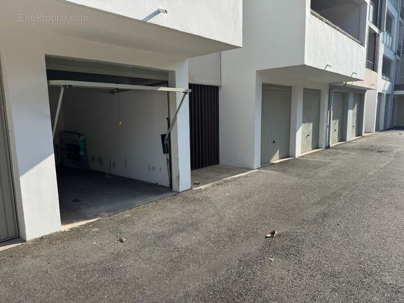 Coup de coeur pour ce splendide T2 de 81 M2 dont 52m2 habitable, à CAYENNE vue océan - photo 20