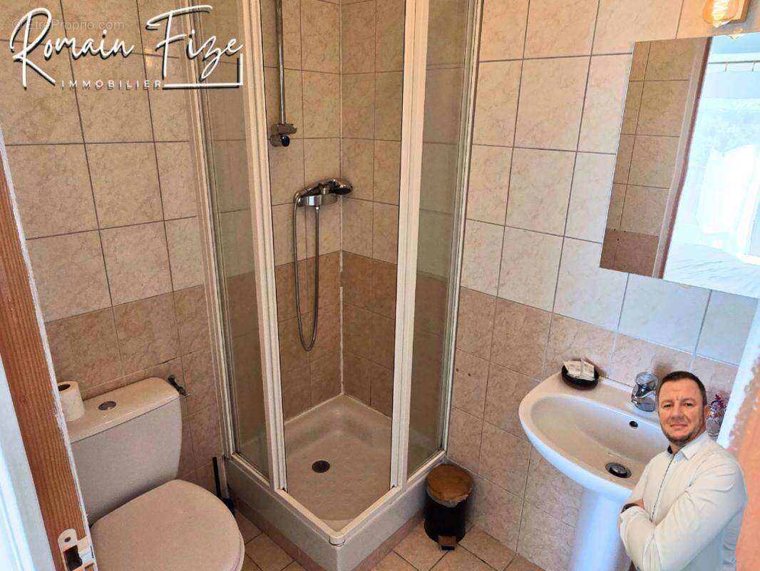 Commerce à COURTILS