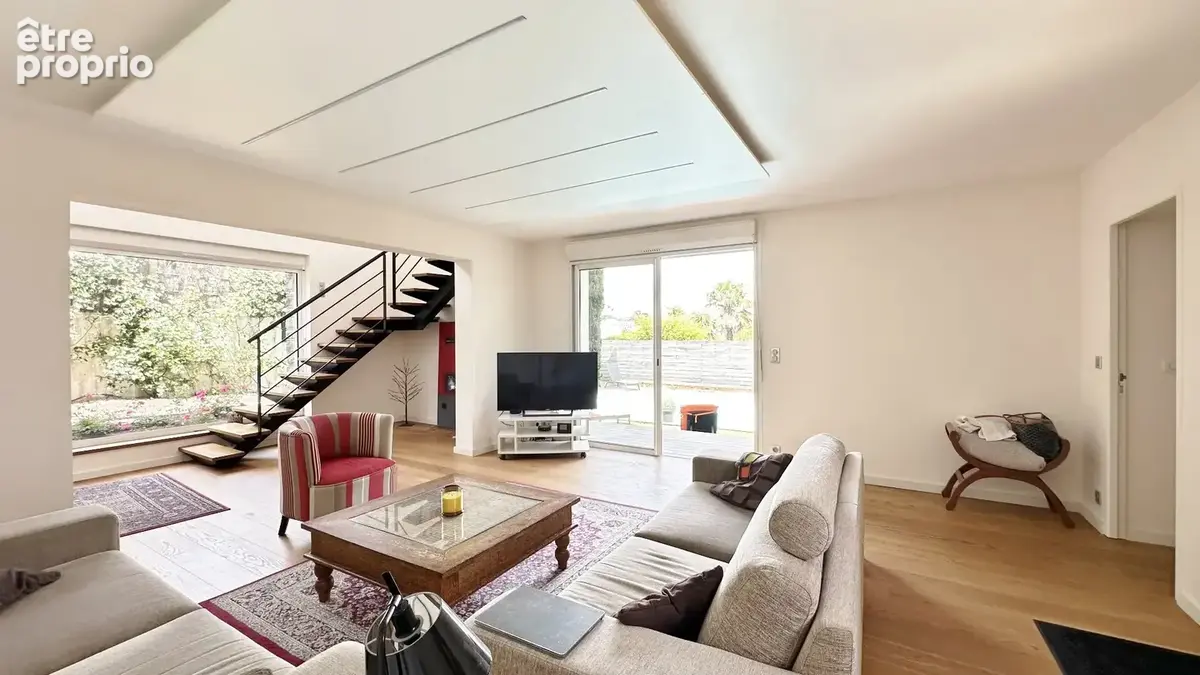 Biarritz  saint-martin  villa des années 30 rénovée avec piscine et appartement indépendant - photo 3