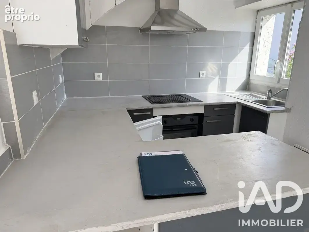 Photo 1 - Maison à LA JARNE
