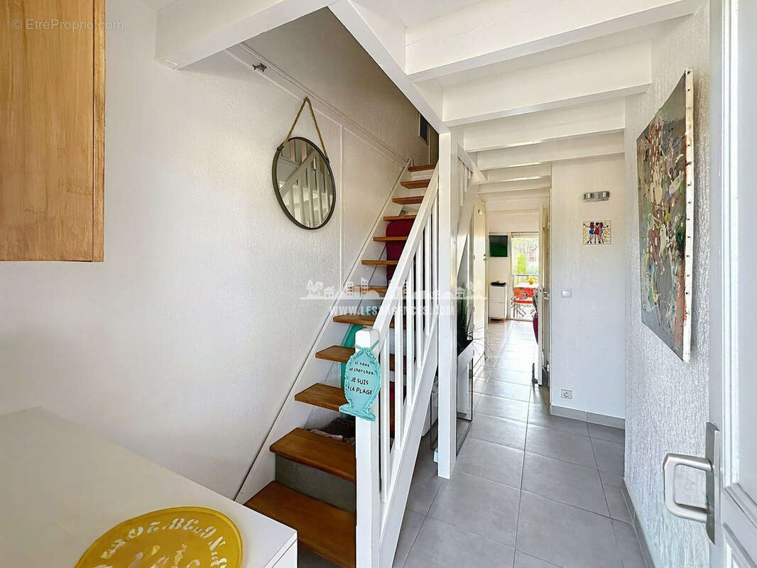 Appartement à COGOLIN