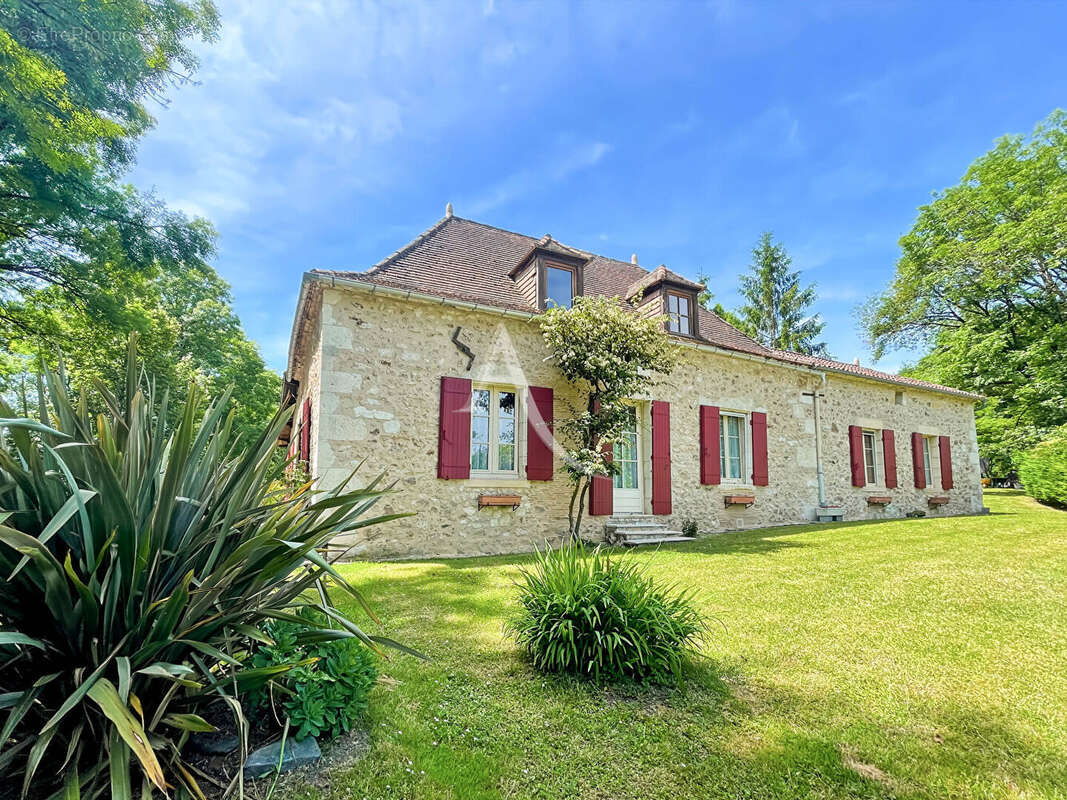 Charmante maison périgourdine avec dépendance, proche de Villeréal - photo 4