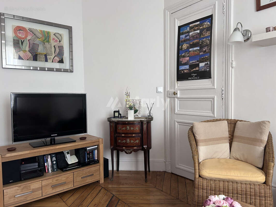 Appartement à PARIS-17E
