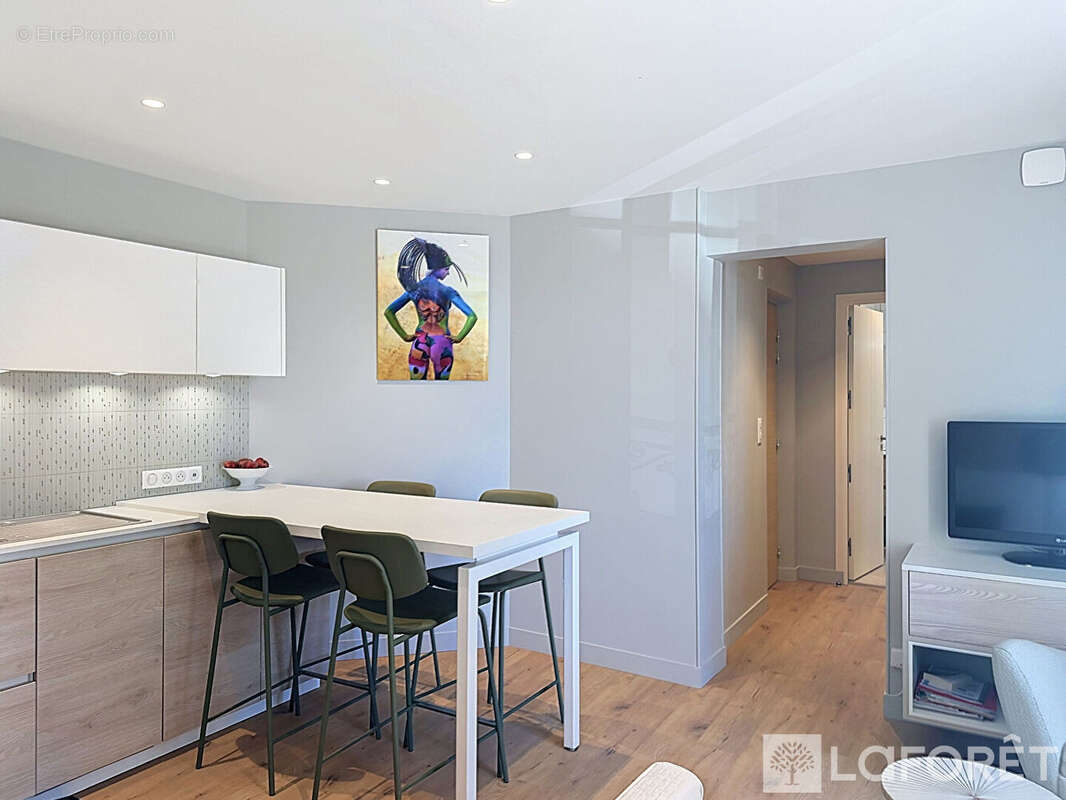 Appartement ENTIEREMENT RENOVÉ 2 pièce(s) 39.68 m² + Chambre d'appoint. - photo 3