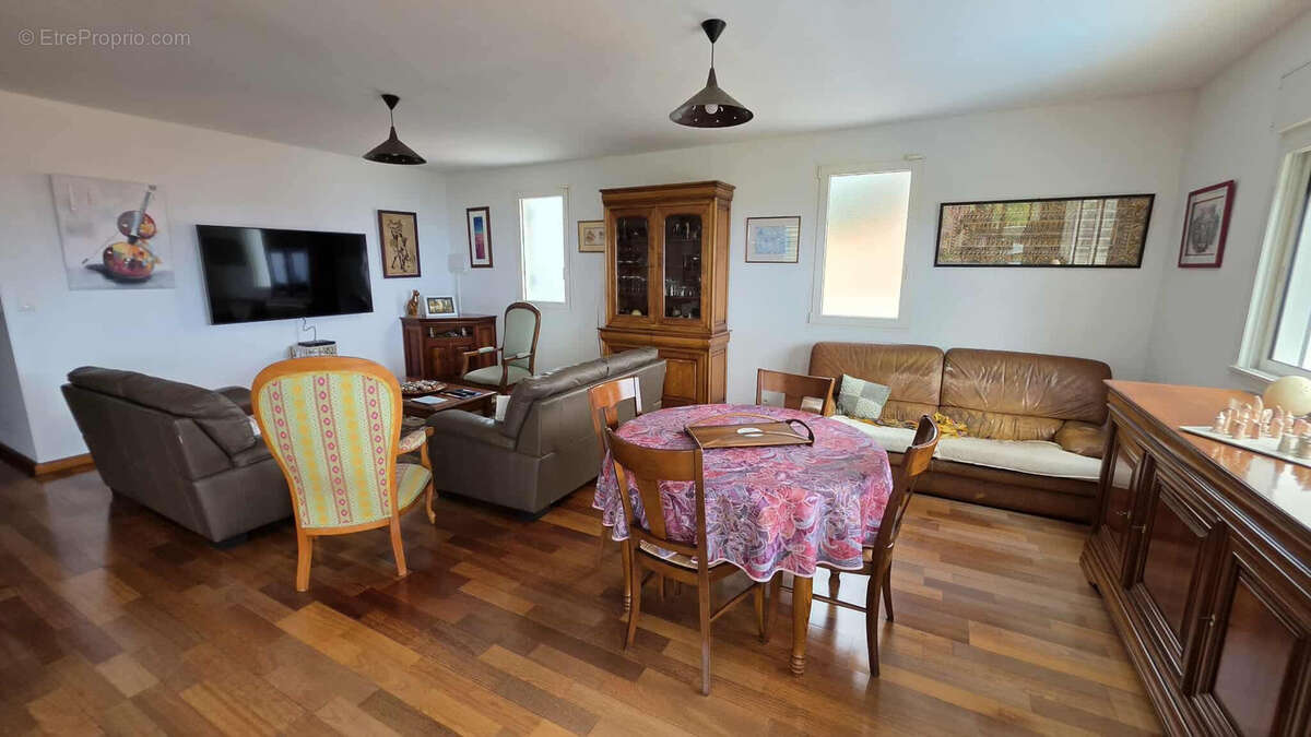 Maison à PETITE-ILE