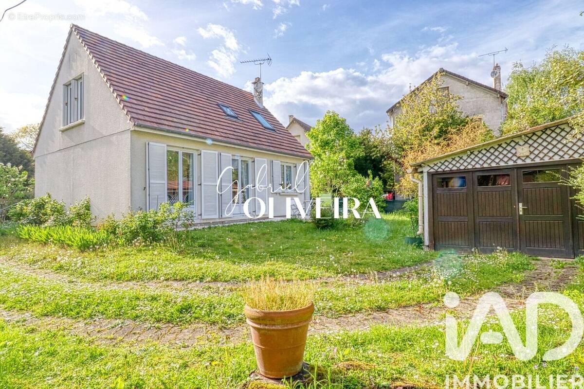 Photo 1 - Maison à MONTMORENCY