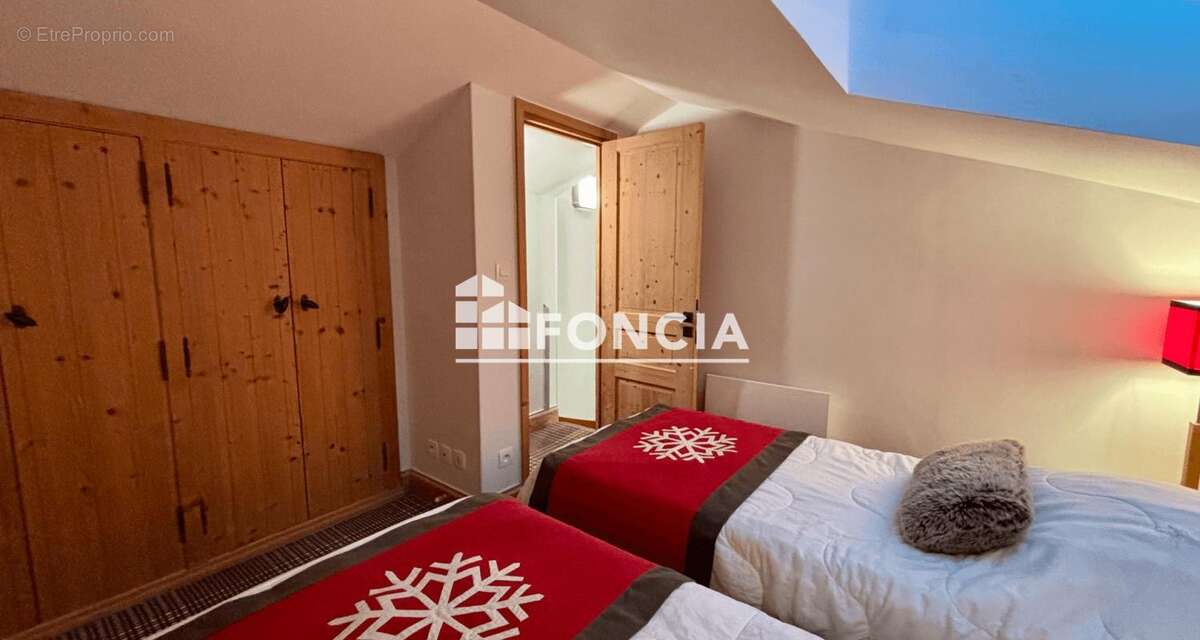 Appartement à LES ALLUES