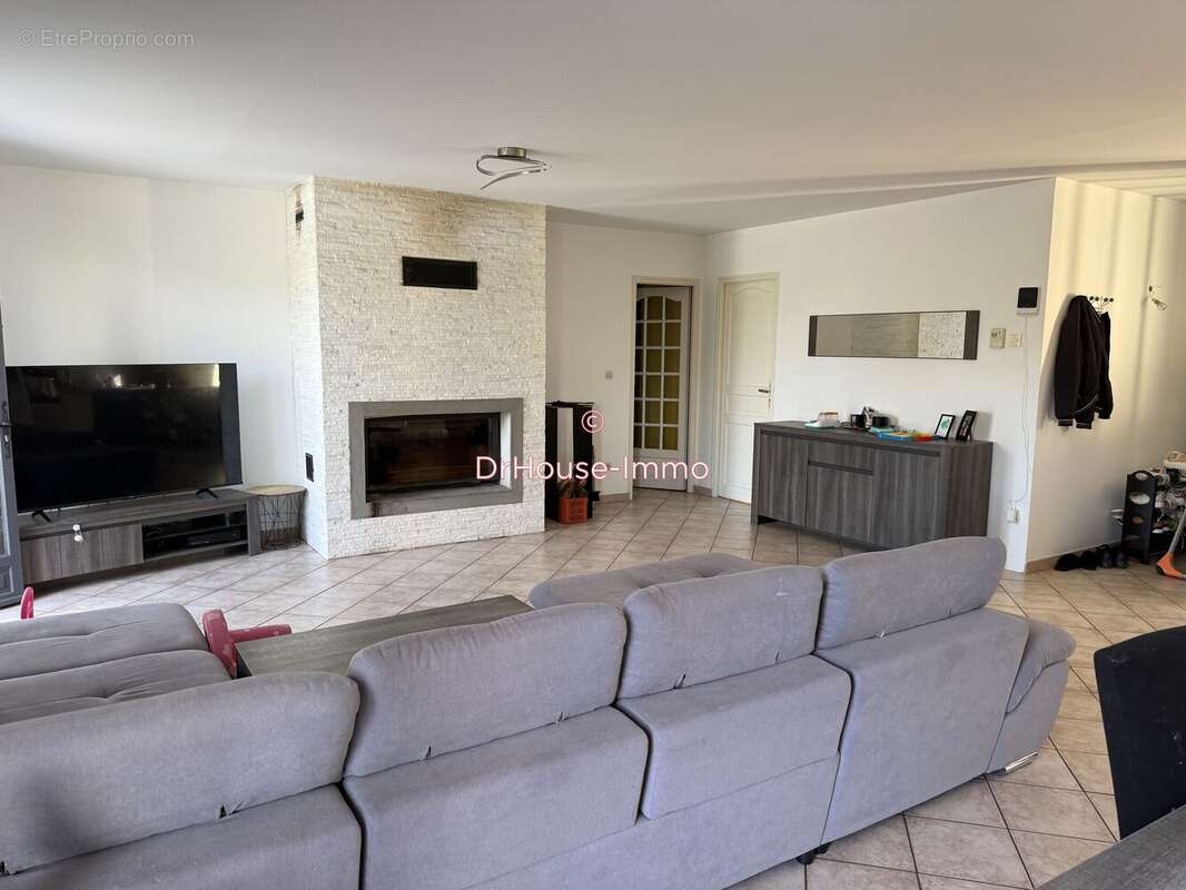 Maison à LE ROCHEREAU