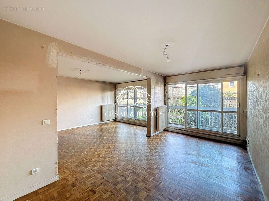 Appartement à LYON-8E