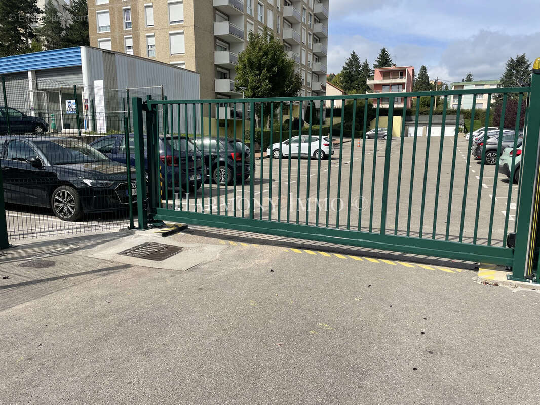 Appartement à SAINT-ETIENNE
