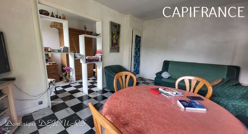 Maison à SAINT-SAUVEUR-DE-MONTAGUT