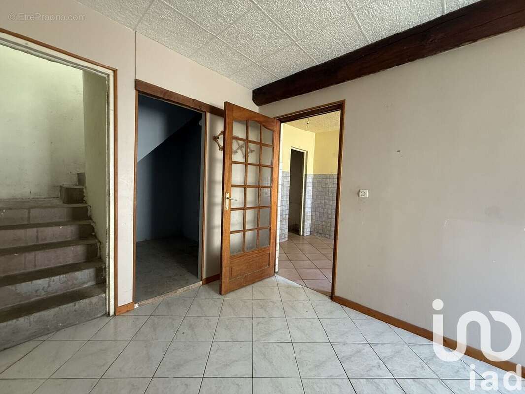 Photo 6 - Maison à VILLE-SAINT-JACQUES