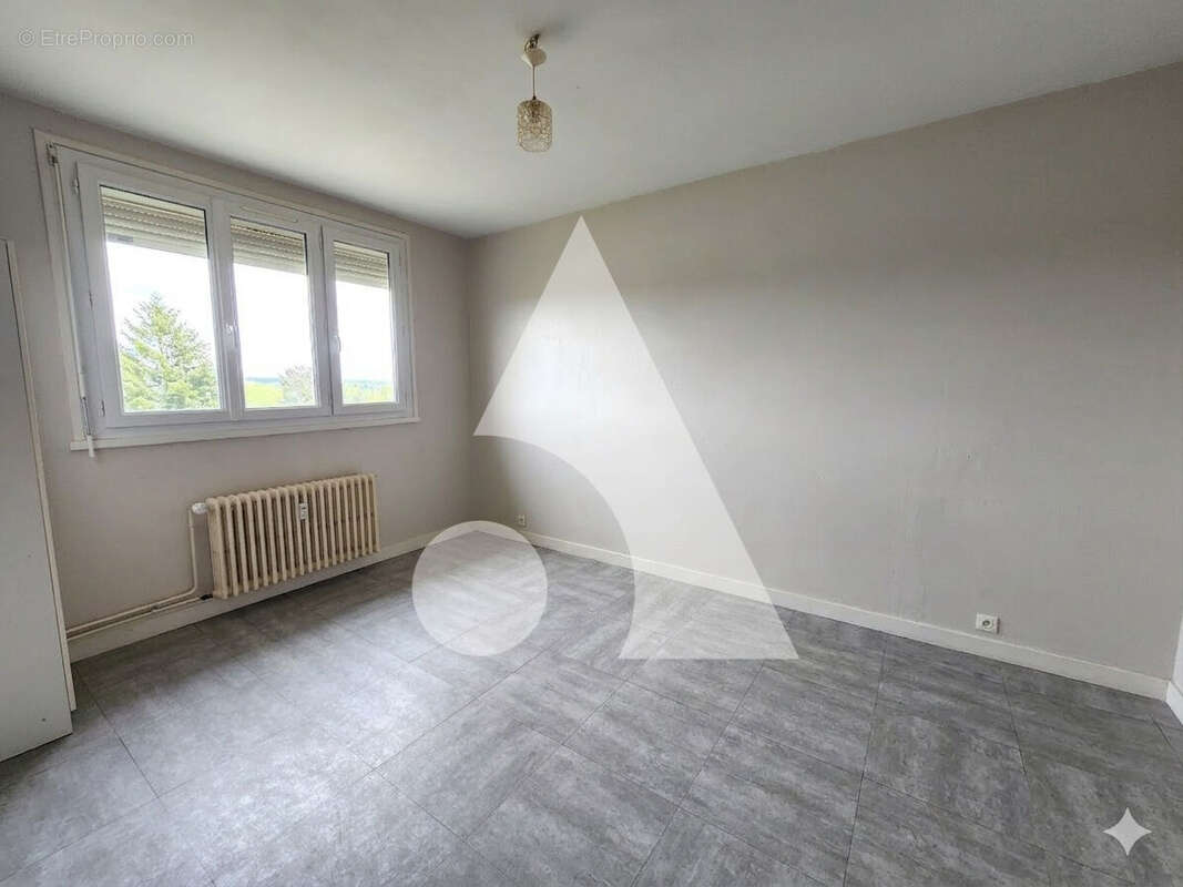 Appartement à MONTCEAU-LES-MINES