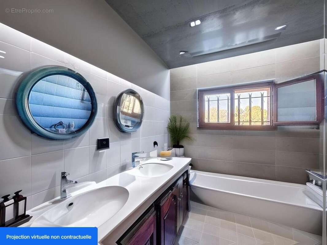 Photo 9 - Maison à FREJUS