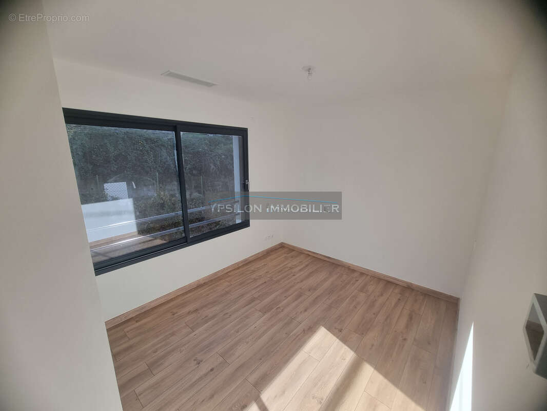 Villa neuve avec jardin & terrasse - photo 5