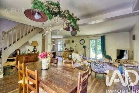 Photo 2 - Maison à MAGNY-EN-VEXIN