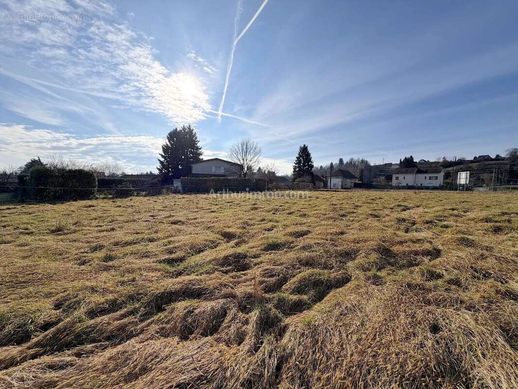 Terrain à CORBELIN