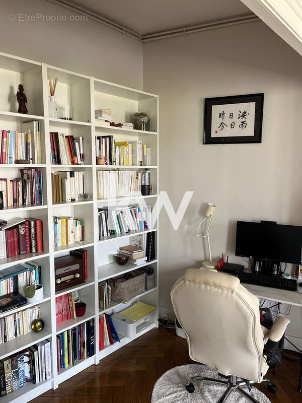 Appartement 117 m² à Saint-Etienne  - photo 6