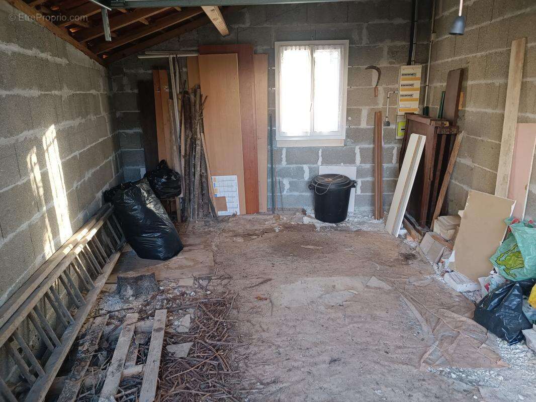 Maison à RUELLE-SUR-TOUVRE