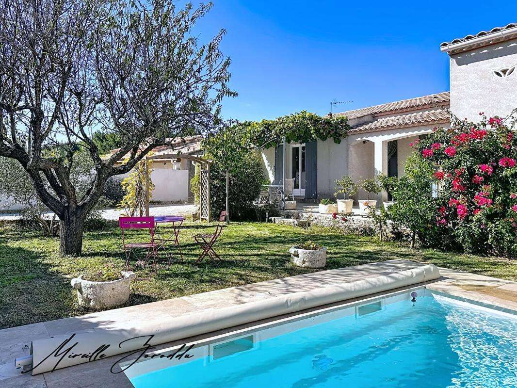 Maison à JONQUIERES-SAINT-VINCENT