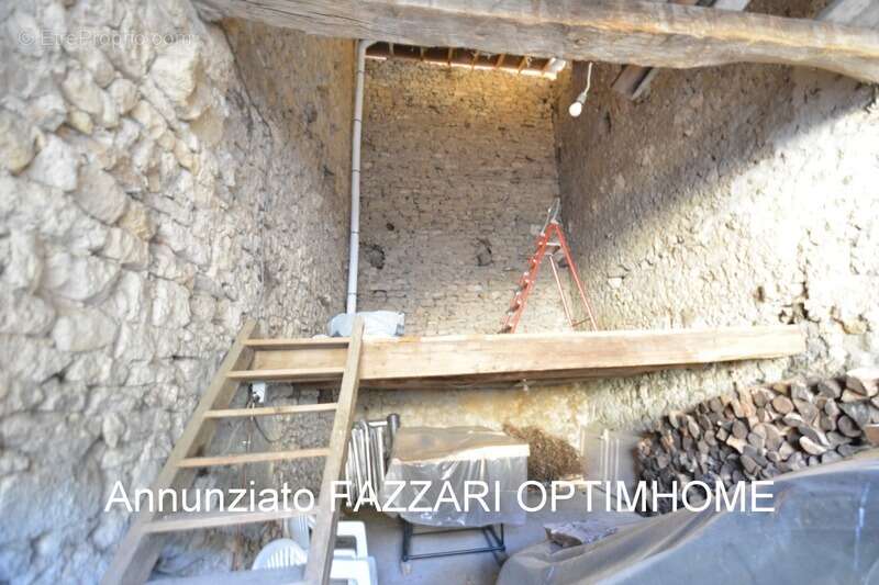 Maison à MONT-DEVANT-SASSEY