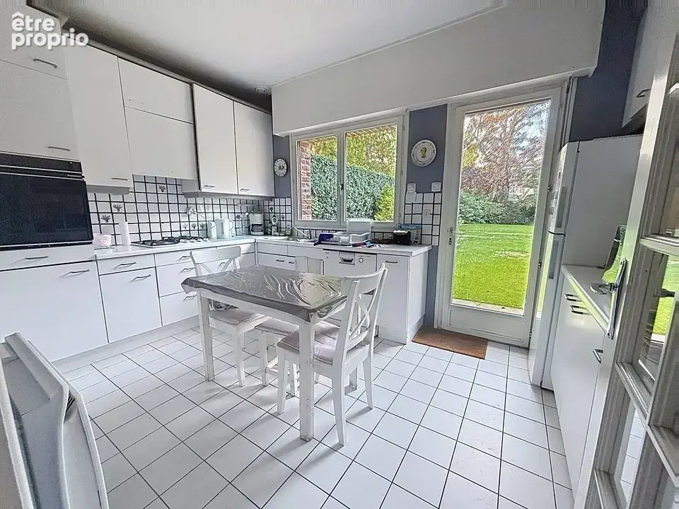 Maison individuelle 4 chambres + 2 bureaux, garage, jardin - photo 7