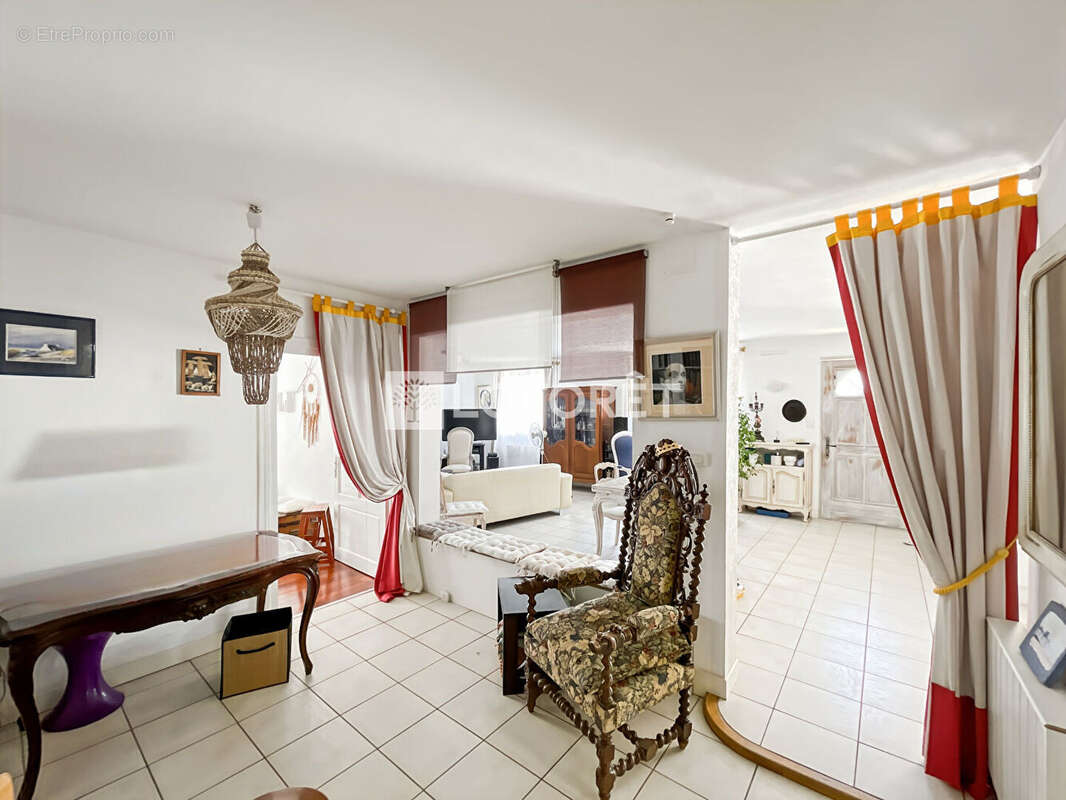Maison T4 de 141 m² -Quartier Montebello à Moissac - photo 5