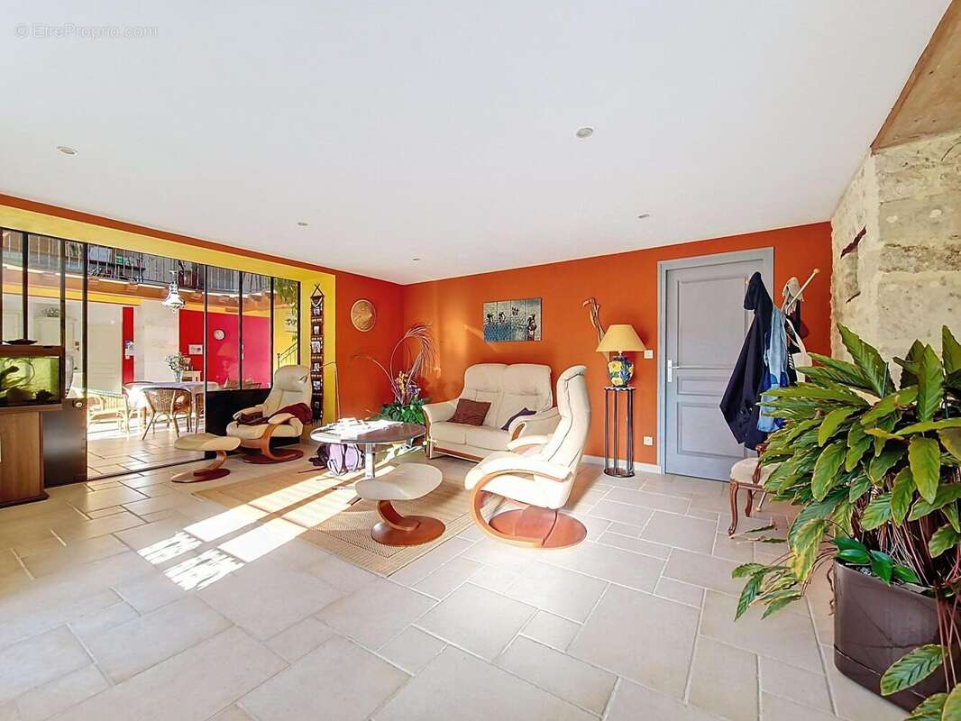 Photo 3 - Maison à AZAY-LE-BRULE