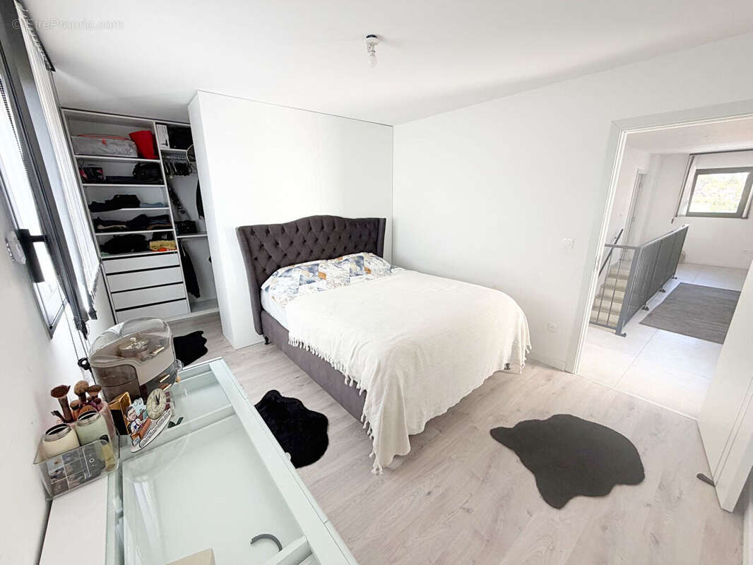 Maison à CLERMONT-FERRAND