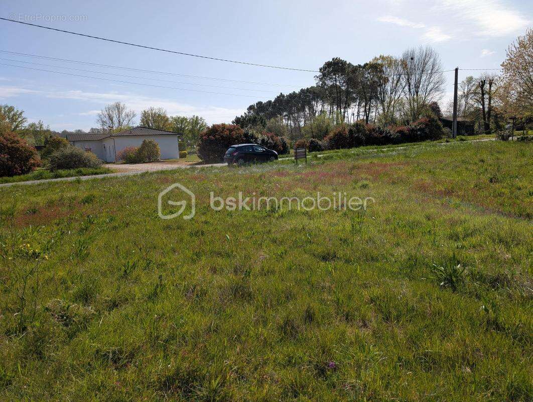 Terrain de 1 700 m²- GEZET CAVAGNAN - photo 3