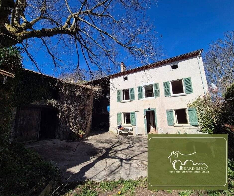 Maison à PAULHAGUET