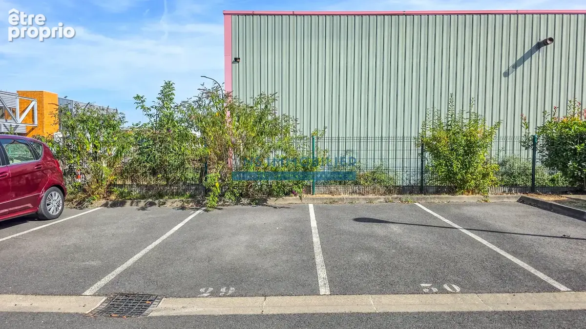 Appartement F4 74m2 + Terrasse + 2 Parkings - photo 11