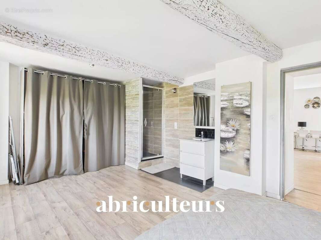 Appartement à CALLIAN