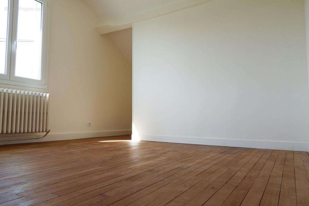 Maison à COSNE-COURS-SUR-LOIRE