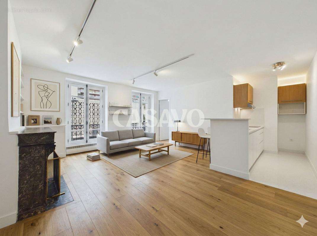 Vente Appartement 5 pièces de 103m² - 75011 Paris - photo 2