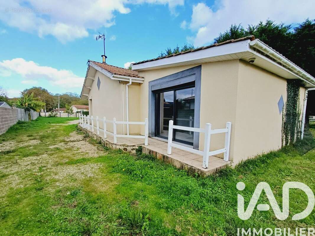 Photo 3 - Maison à SAINT-GERMAIN-D&#039;ESTEUIL