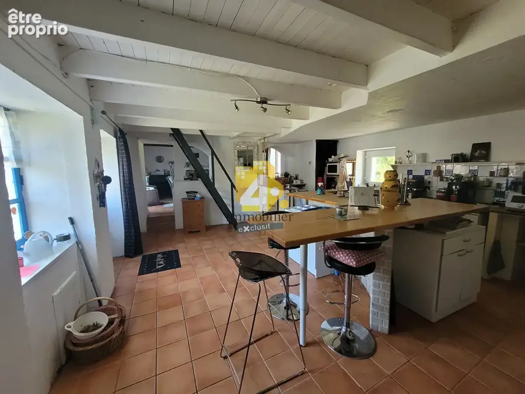 Maison 145 m² à Plesse  - photo 4