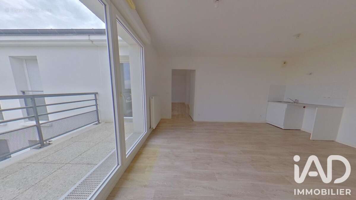 Photo 3 - Appartement à LIEUSAINT