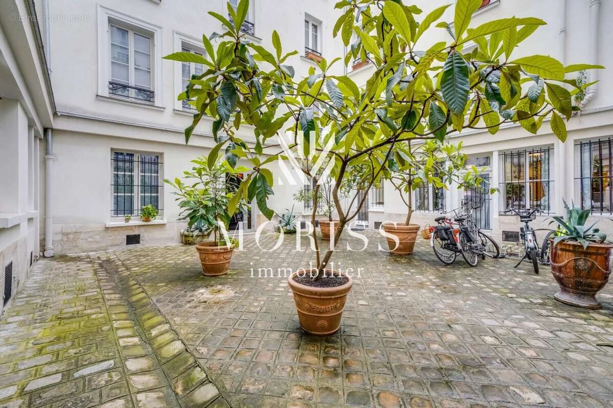 Le marais - appartement de 3 pièces avec cave - photo 13